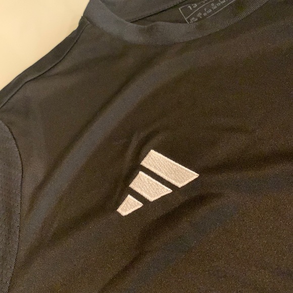 Adidas Tabela 23 soccer jersey - size L (13-14Y) - Picture 3 of 13